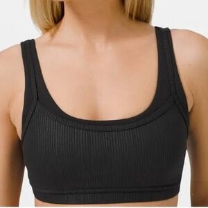 Lululemon Love To Layer Women’s Sports Bra Black Stripe Size 2